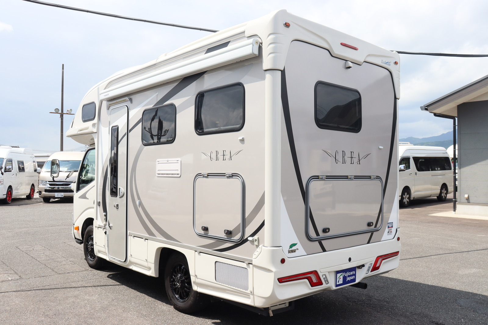 キャンピングカー キャブコン ｶﾑﾛｰﾄﾞ ﾅｯﾂRV ｸﾚｱ5.0Xｴﾎﾞﾘｭｰｼｮﾝ