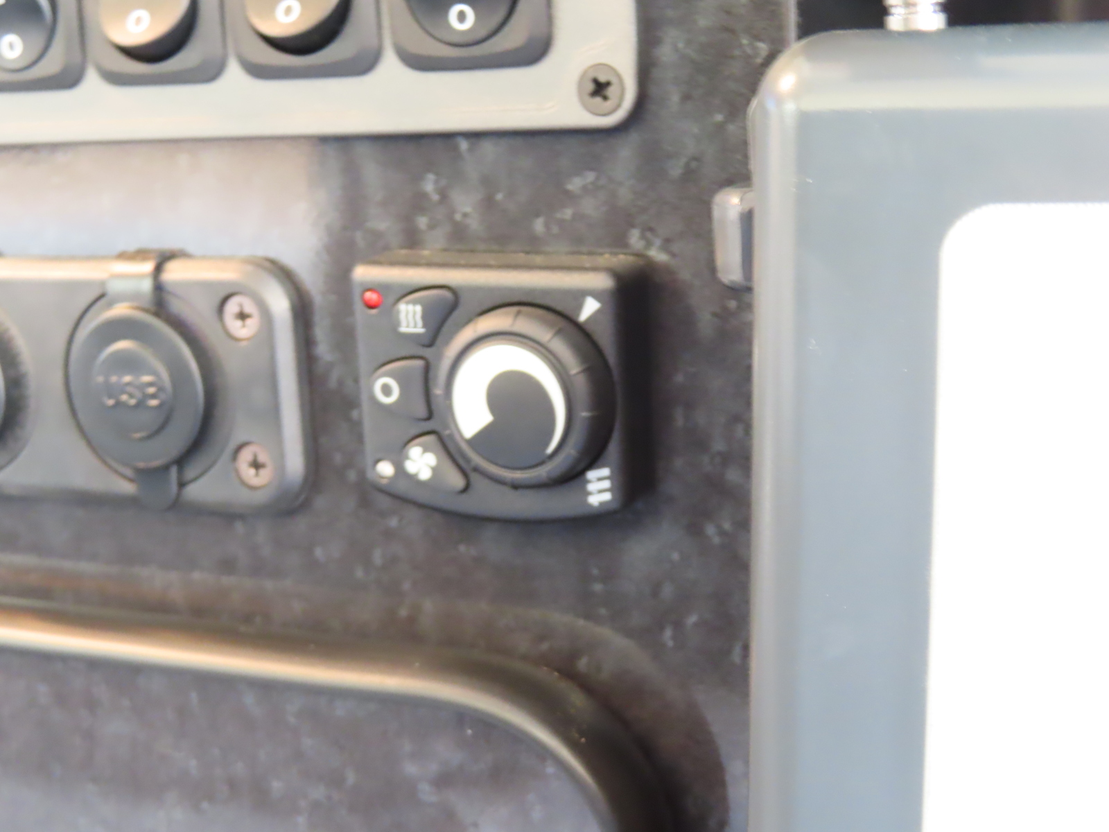 キャンピングカー バンコン ﾊｲｴｰｽ FOCS DS-L FFﾋｰﾀｰ