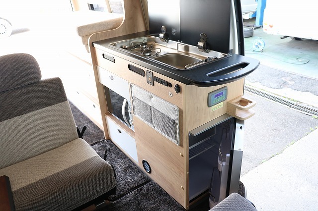 キャンピングカー バンコン ﾊｲｴｰｽ ﾃﾞﾙﾀﾘﾝｸ ﾀﾞｰｳｨﾝQ3 4WD