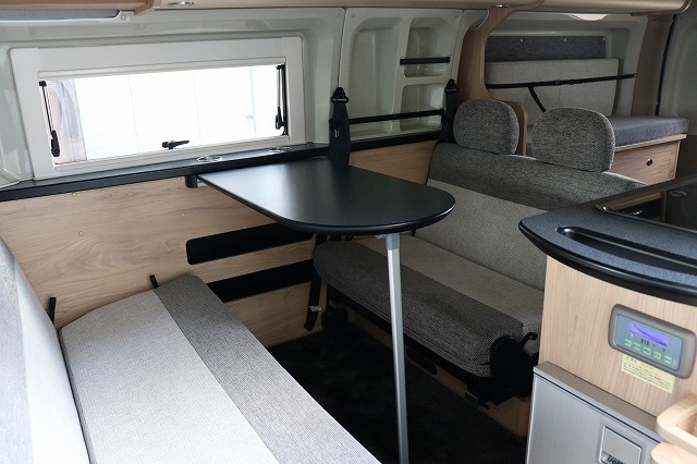 キャンピングカー バンコン ﾊｲｴｰｽ ﾃﾞﾙﾀﾘﾝｸ ﾀﾞｰｳｨﾝQ3 4WD