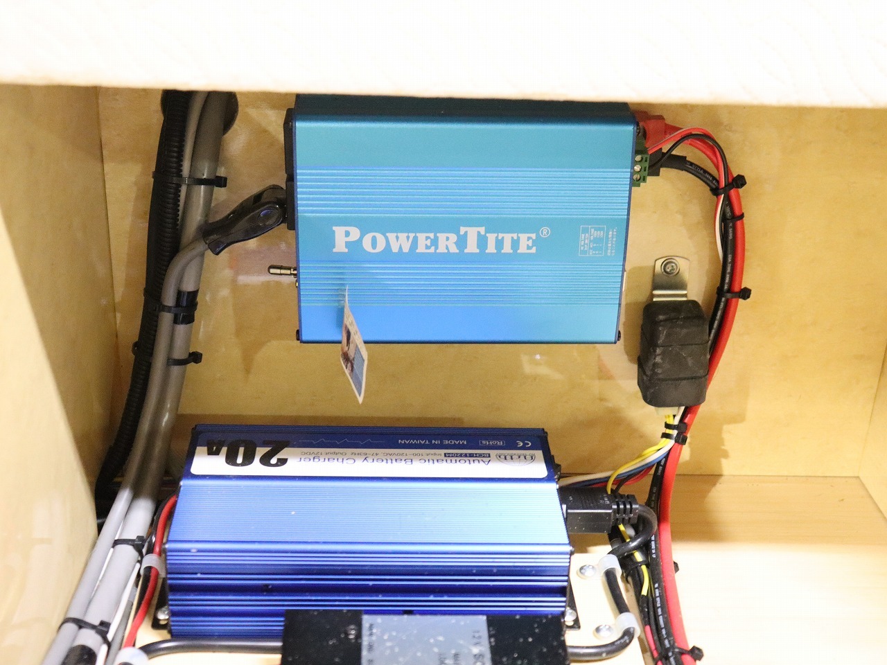 キャンピングカー バンコン ﾊｲｴｰｽ FOCS TS 4WD FF ﾜﾝｵｰﾅｰ