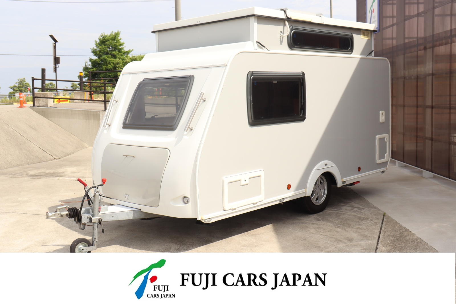 キャンピングカー トレーラー トリガノ シルバー310　けん引免許不要モデル