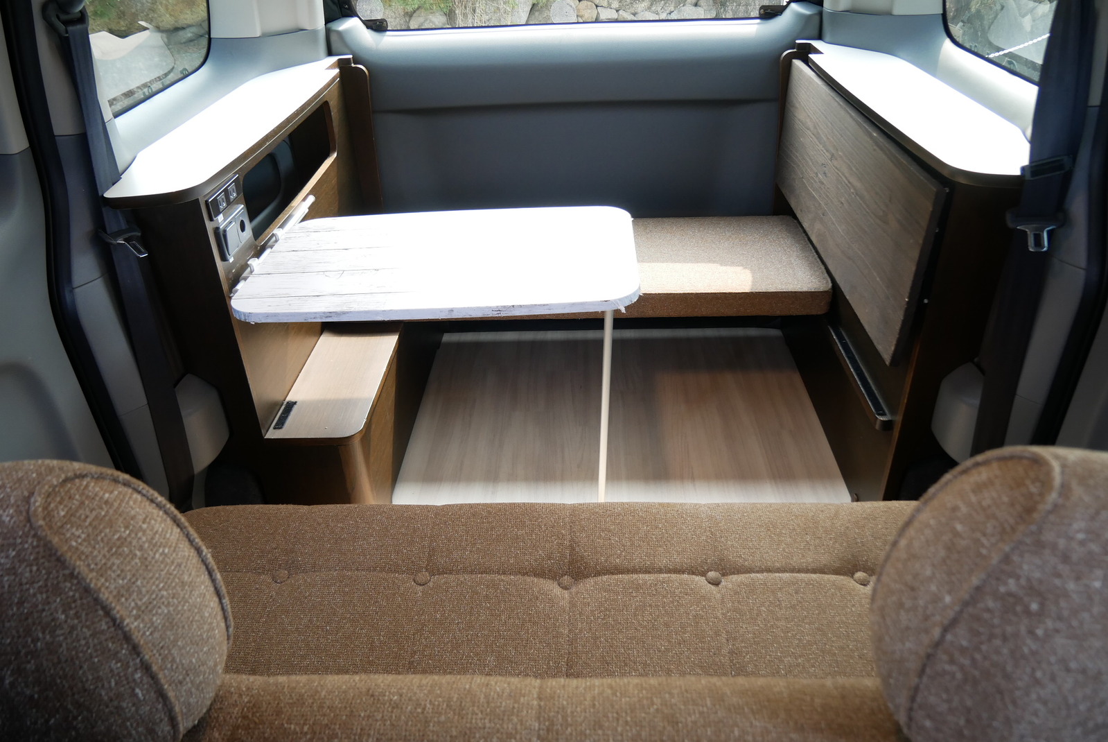 キャンピングカー バンコン NV200ﾊﾞﾈｯﾄ ﾋﾟｰｽﾞｸﾗﾌﾄ ﾂｰﾙﾄﾞｽﾀｰ