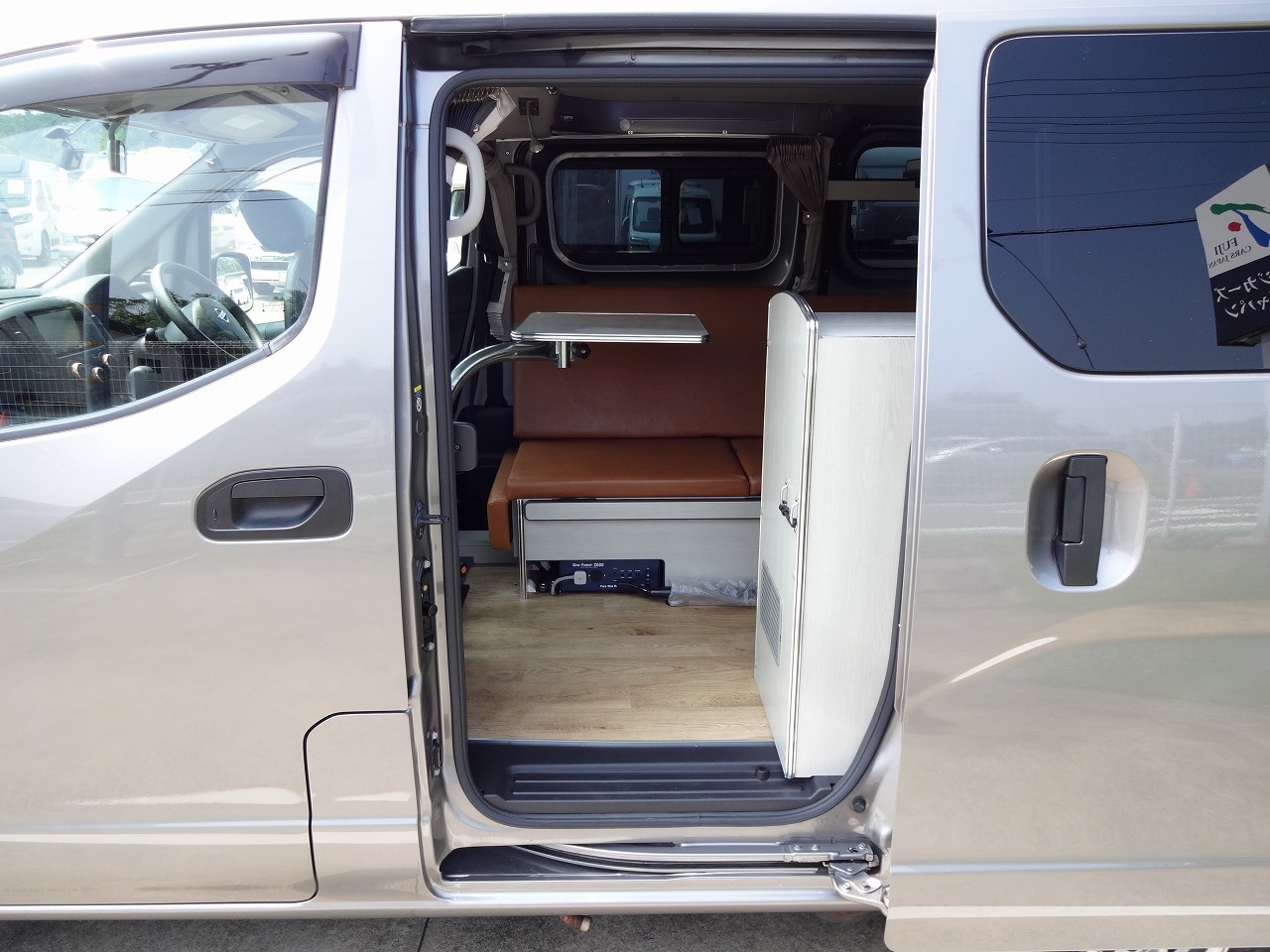 キャンピングカー バンコン NV200ﾊﾞﾈｯﾄ ﾘﾝｴｲ ｺﾝﾊﾟｸﾄﾊﾞｶﾝﾁｪｽ