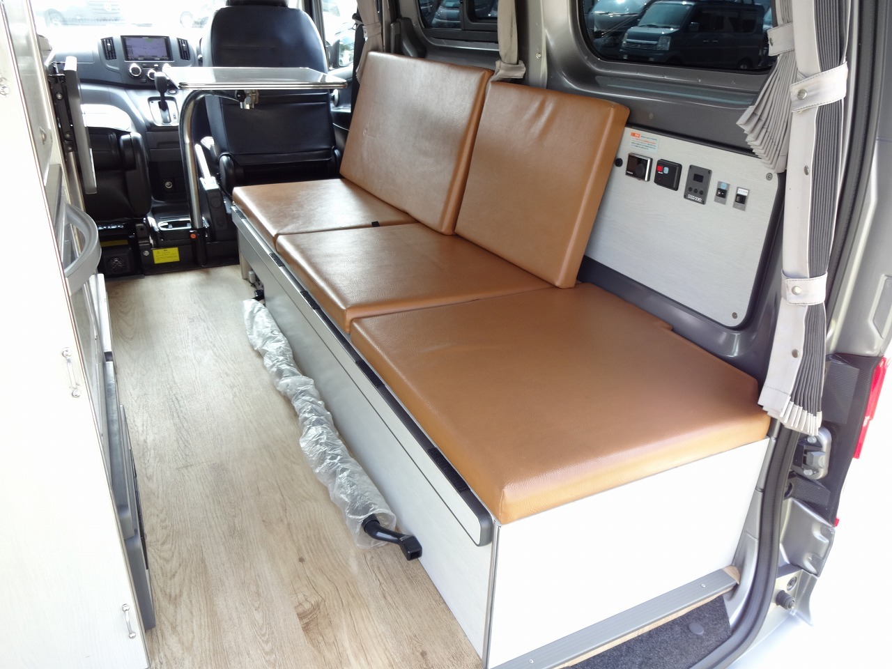 キャンピングカー バンコン NV200ﾊﾞﾈｯﾄ ﾘﾝｴｲ ｺﾝﾊﾟｸﾄﾊﾞｶﾝﾁｪｽ