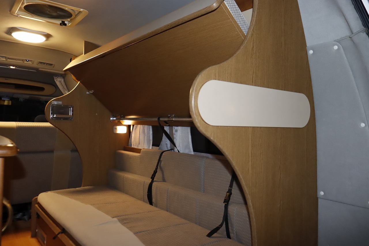 キャンピングカー バンコン ﾊｲｴｰｽ ﾚｸﾋﾞｨ ﾌｧｲﾌﾞｽﾀｰ 4WD