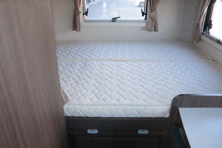 キャンピングカー キャブコン ｶﾑﾛｰﾄﾞ ﾅｯﾂRV ｸﾚｱｽﾃｨﾝｸﾞ　5.0X　ｴﾎﾞ