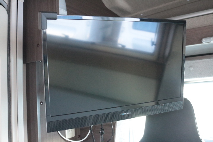 キャンピングカー キャブコン ｶﾑﾛｰﾄﾞ ﾅｯﾂRV ｸﾚｱｽﾃｨﾝｸﾞ　5.0X　ｴﾎﾞ