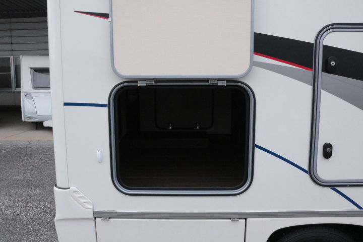 キャンピングカー キャブコン ｶﾑﾛｰﾄﾞ ﾅｯﾂRV ｸﾚｱｽﾃｨﾝｸﾞ　5.0X　ｴﾎﾞ