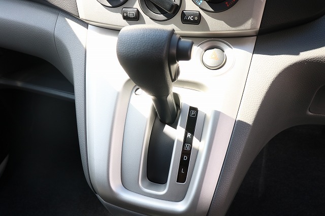 キャンピングカー バンコン NV200ﾊﾞﾈｯﾄ FOCS Luz ﾙｿ 新車即納