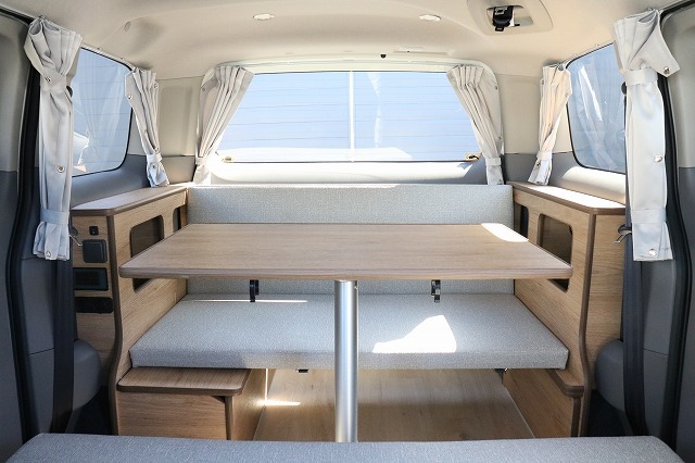 キャンピングカー バンコン NV200ﾊﾞﾈｯﾄ FOCS Luz ﾙｿ 新車即納