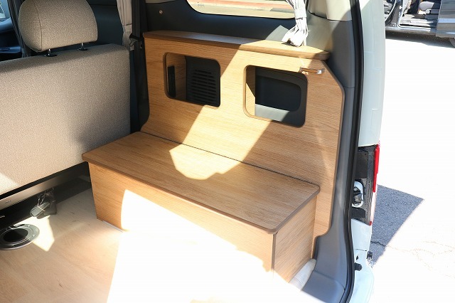 キャンピングカー バンコン NV200ﾊﾞﾈｯﾄ FOCS Luz ﾙｿ 新車即納