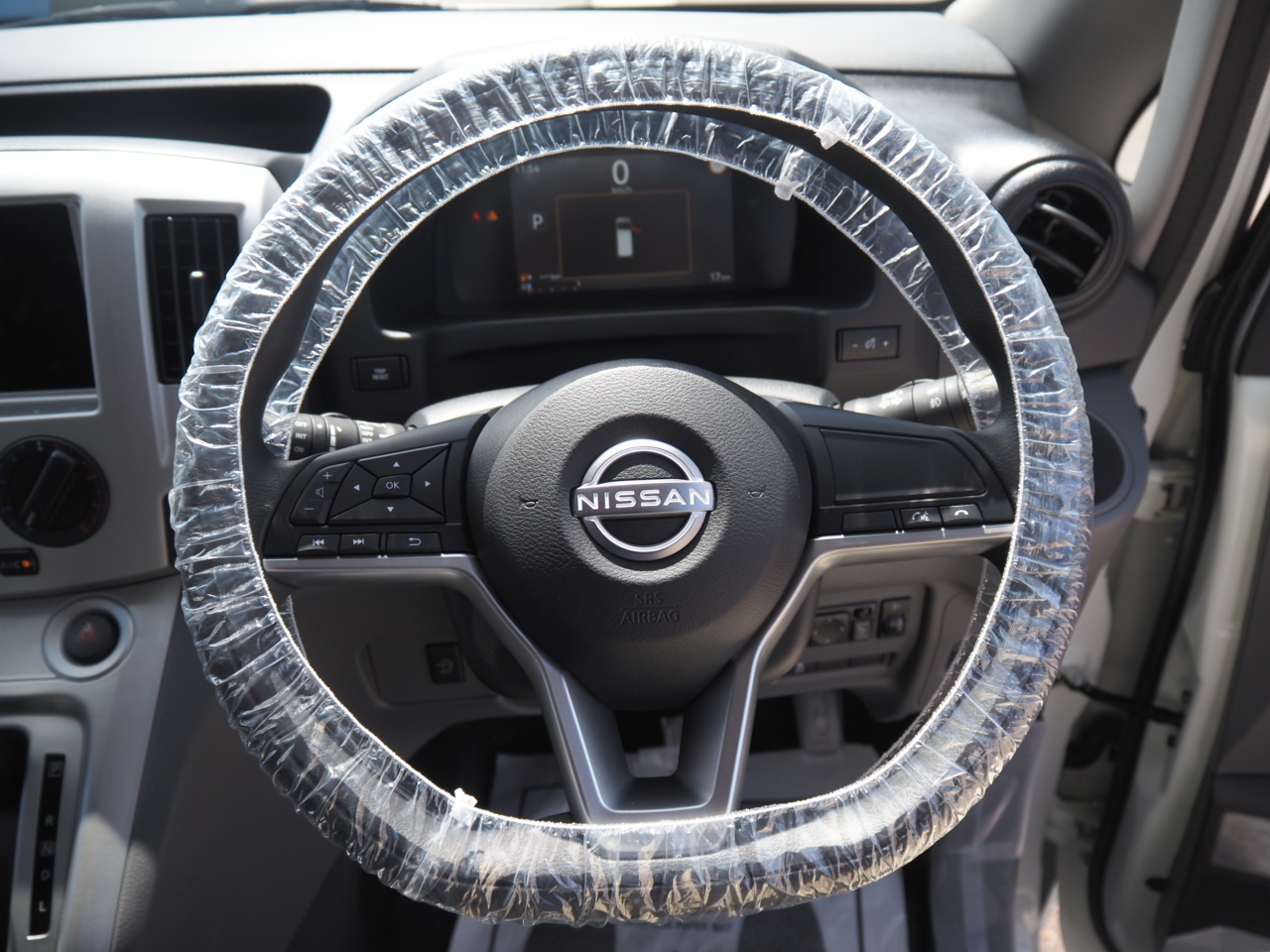 キャンピングカー バンコン NV200ﾊﾞﾈｯﾄ FOCS Luz ﾙｿ 新車即納