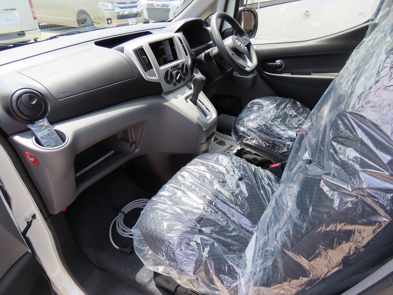 キャンピングカー バンコン NV200ﾊﾞﾈｯﾄ FOCS Luz ﾙｿ 新車即納