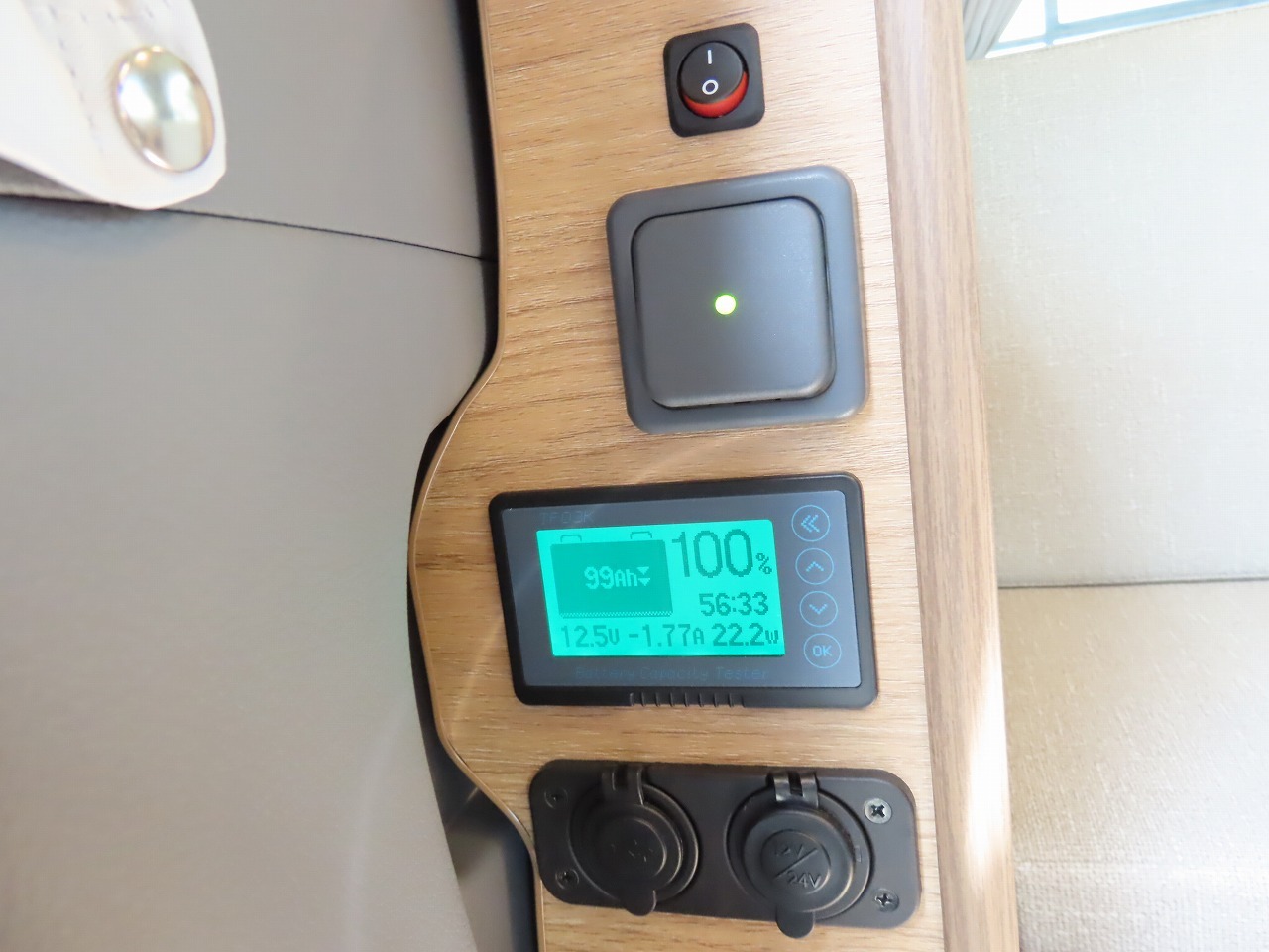 キャンピングカー バンコン NV200ﾊﾞﾈｯﾄ FOCS Luz ﾙｿ 新車即納