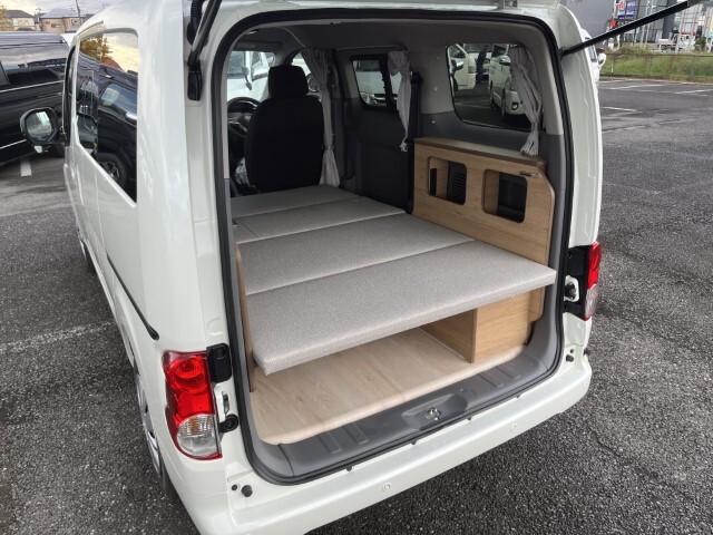 キャンピングカー バンコン NV200ﾊﾞﾈｯﾄ FOCS Luz ﾙｿ 新車即納