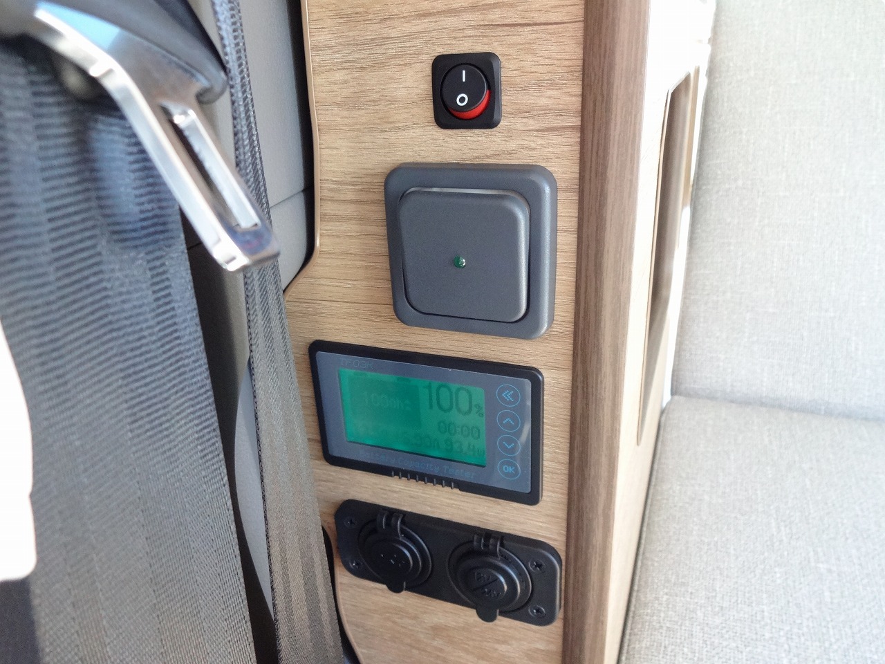 キャンピングカー バンコン NV200ﾊﾞﾈｯﾄ FOCS ﾙｿ 新車即納