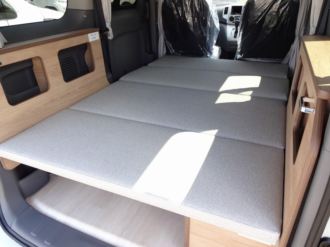 キャンピングカー バンコン NV200ﾊﾞﾈｯﾄ FOCS ﾙｿ 新車即納