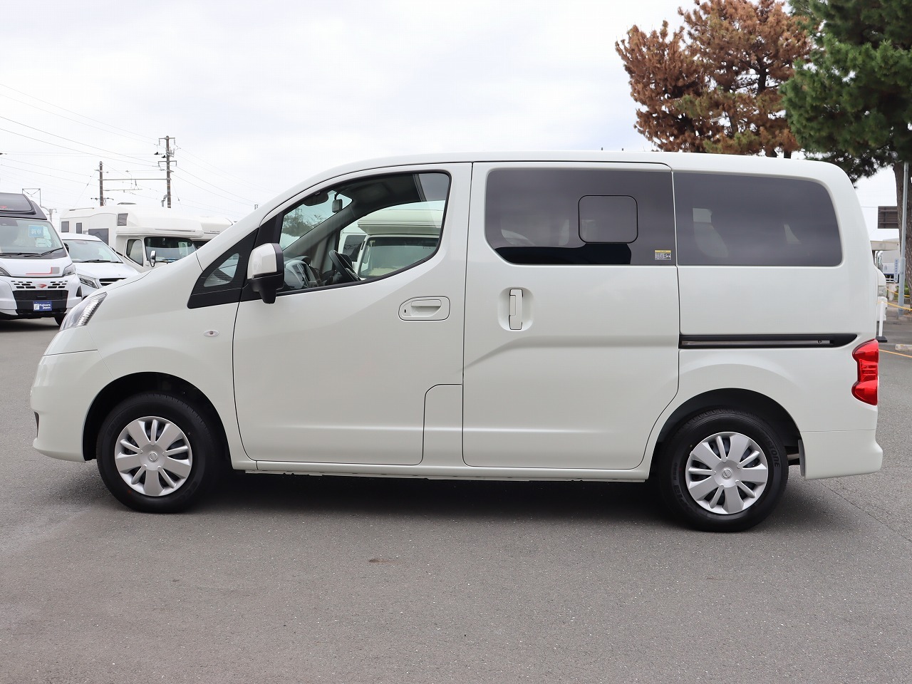 キャンピングカー バンコン NV200ﾊﾞﾈｯﾄ FOCS ﾙｿ FFﾋｰﾀｰ