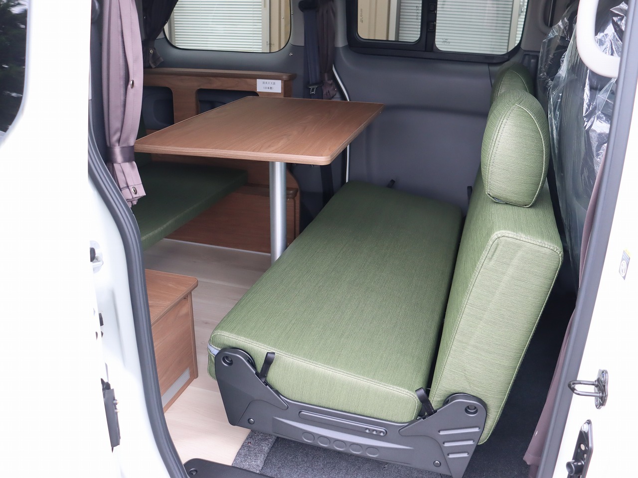 キャンピングカー バンコン NV200ﾊﾞﾈｯﾄ FOCS ﾙｿ FFﾋｰﾀｰ