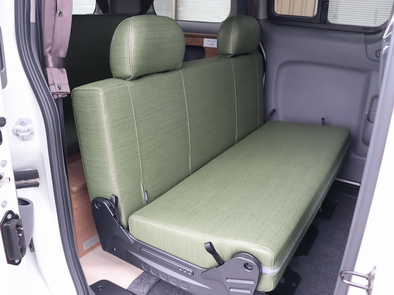 キャンピングカー バンコン NV200ﾊﾞﾈｯﾄ FOCS ﾙｿ FFﾋｰﾀｰ