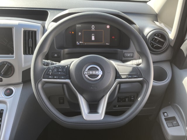 キャンピングカー バンコン NV200ﾊﾞﾈｯﾄ FOCS Luz ﾙｿ 新車即納