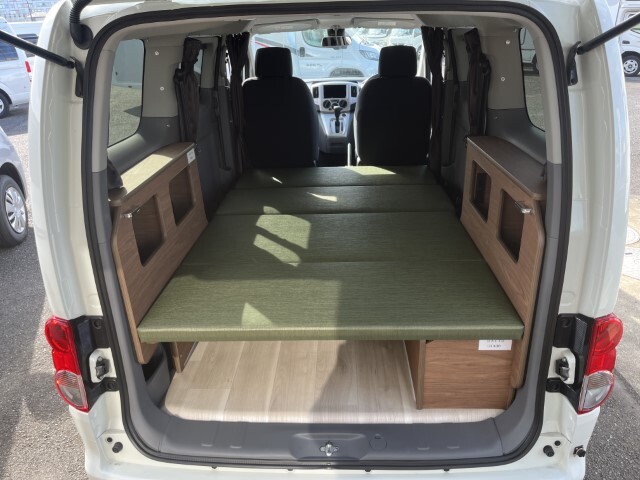 キャンピングカー バンコン NV200ﾊﾞﾈｯﾄ FOCS Luz ﾙｿ 新車即納