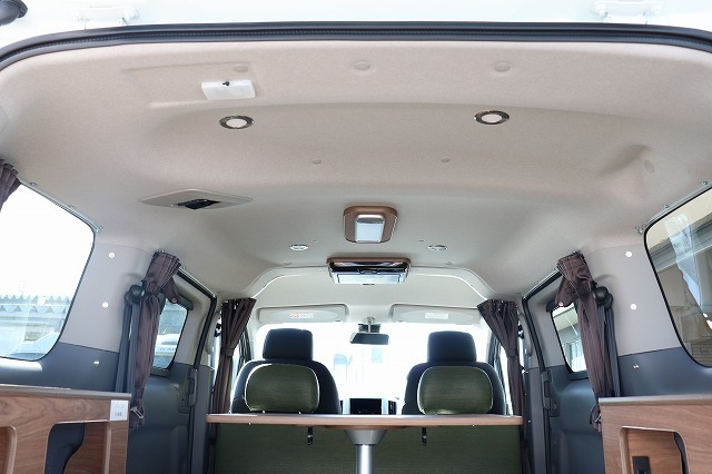 キャンピングカー バンコン NV200ﾊﾞﾈｯﾄ FOCS Luz ﾙｿ 新車即納