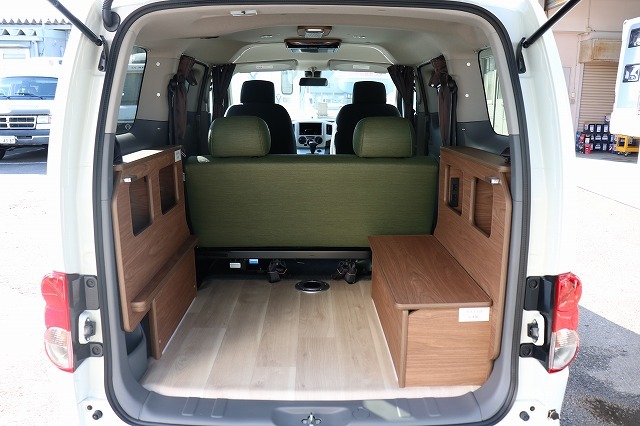 キャンピングカー バンコン NV200ﾊﾞﾈｯﾄ FOCS Luz ﾙｿ 新車即納