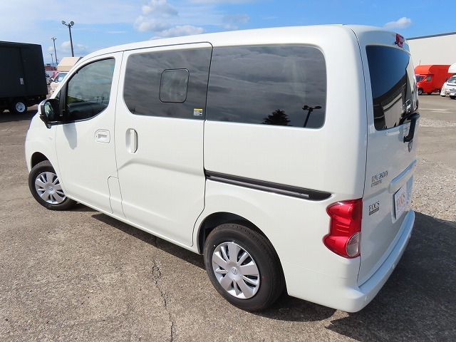 キャンピングカー バンコン NV200ﾊﾞﾈｯﾄ FOCS ﾙｿ 新車即納車