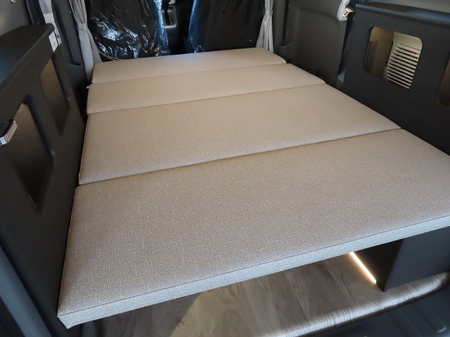 キャンピングカー バンコン NV200ﾊﾞﾈｯﾄ FOCS ﾙｿ 新車即納車