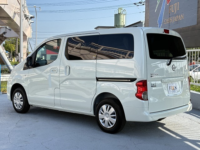 キャンピングカー バンコン NV200ﾊﾞﾈｯﾄ　FOCS Luz ﾙｿ　新車即納