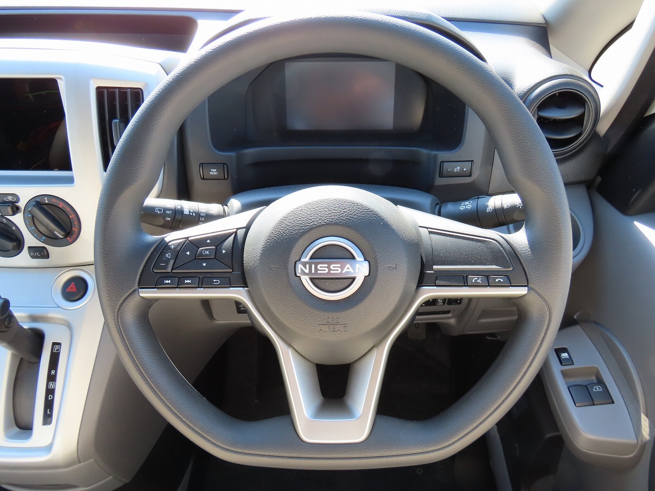 キャンピングカー バンコン NV200ﾊﾞﾈｯﾄ FOCS ﾙｿ 新車展示車