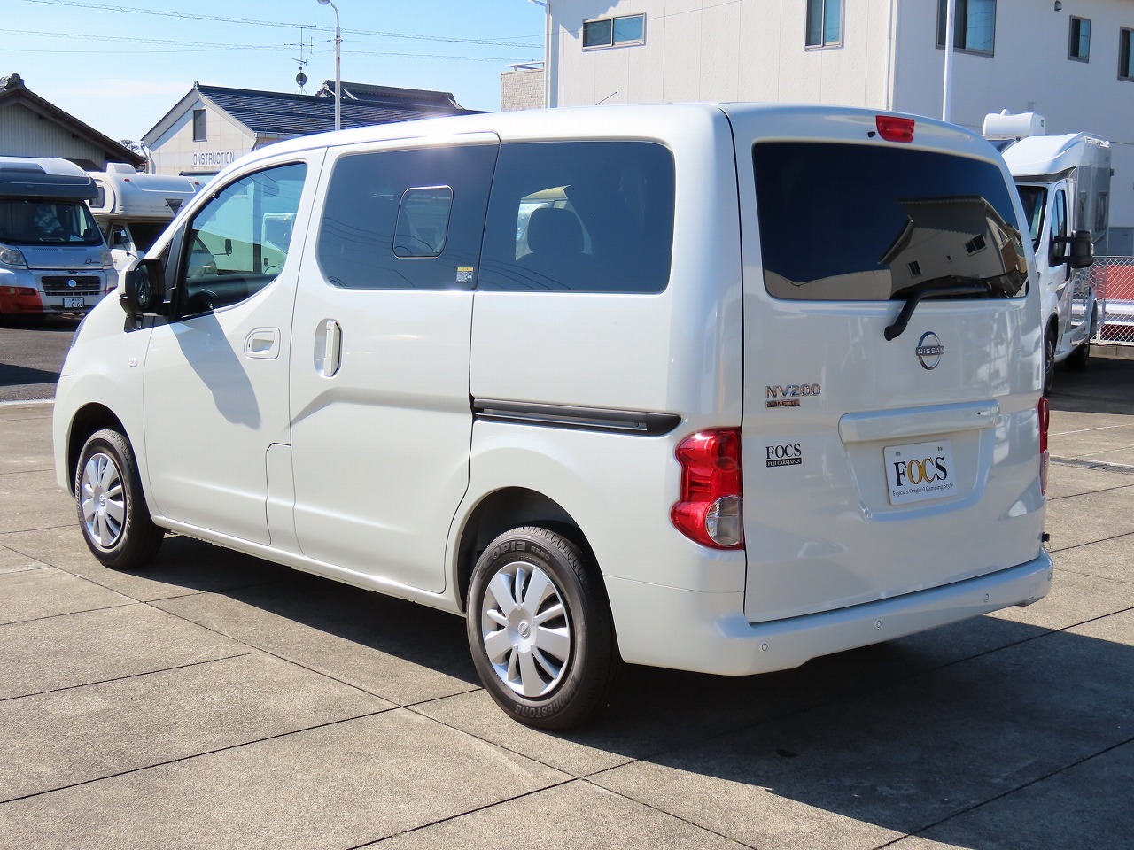 キャンピングカー バンコン NV200ﾊﾞﾈｯﾄ FOCS ﾙｿ 新車展示車