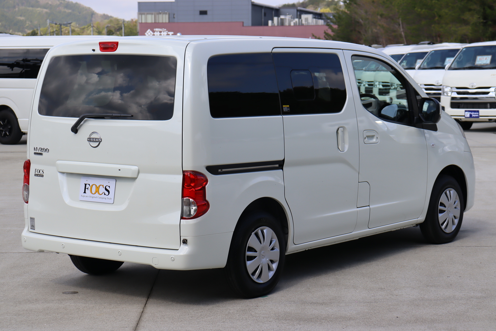 キャンピングカー バンコン NV200ﾊﾞﾈｯﾄFOCSﾙｿ 新車展示車 12Vｸｰﾗｰ