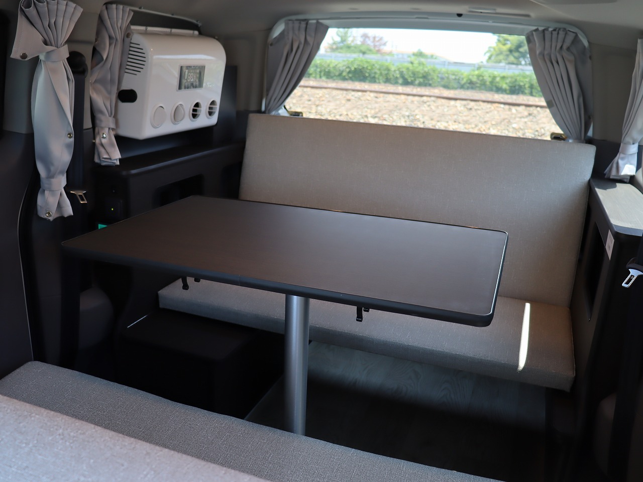 キャンピングカー バンコン NV200ﾊﾞﾈｯﾄ FOCS ﾙｿ DC12Vｸｰﾗｰ