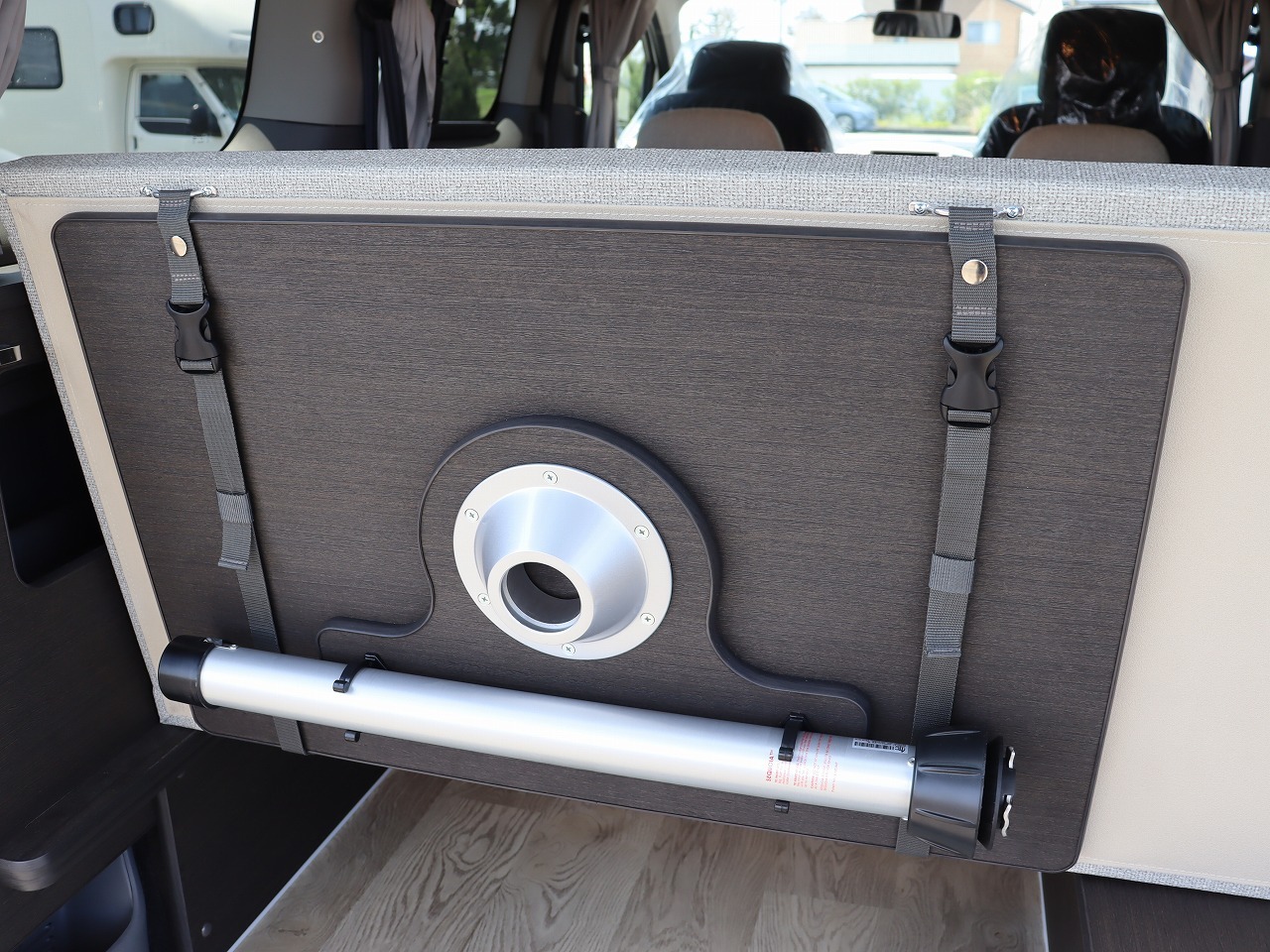 キャンピングカー バンコン NV200ﾊﾞﾈｯﾄ FOCS ﾙｿ DC12Vｸｰﾗｰ