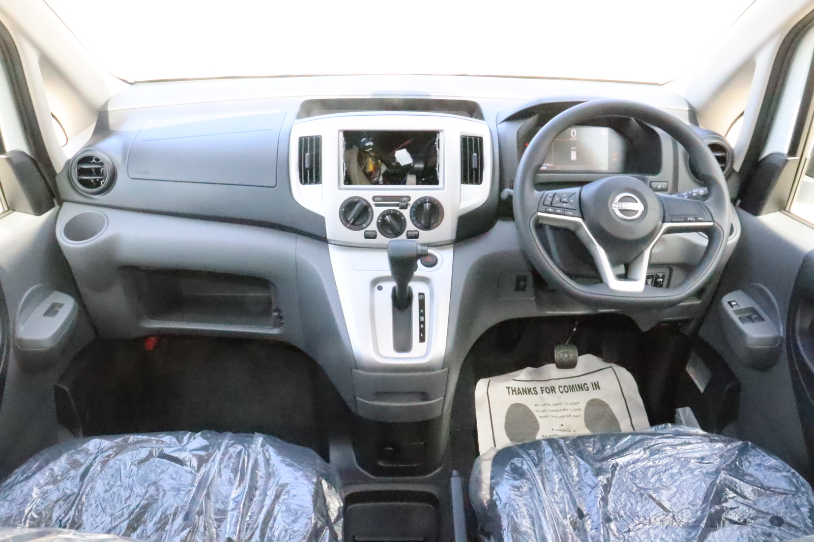 キャンピングカー NV200バネット FOCS Luz 新車即納車　DC12Vｸｰﾗｰ