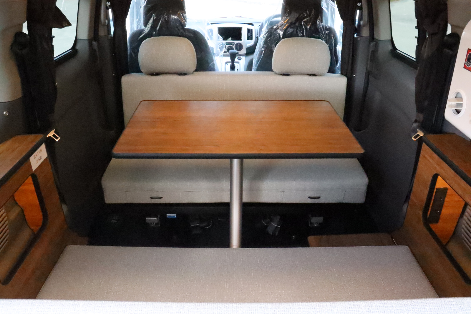 キャンピングカー NV200バネット FOCS Luz 新車即納車　DC12Vｸｰﾗｰ