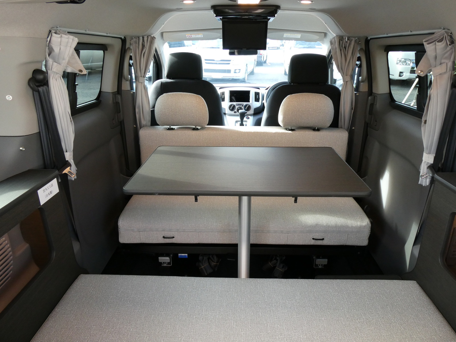 キャンピングカー バンコン FOCS Luz(ﾙｿ) 新車即納車