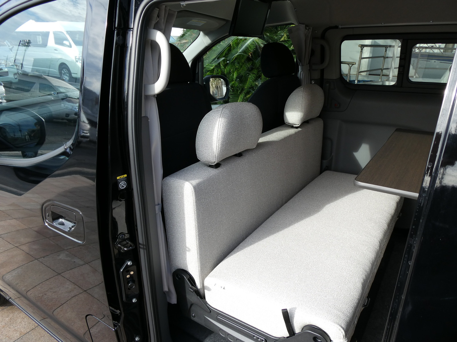 キャンピングカー バンコン FOCS Luz(ﾙｿ) 新車即納車