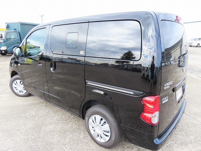 キャンピングカー バンコン NV200ﾊﾞﾈｯﾄFOCS　ﾙｿ　新車即納 