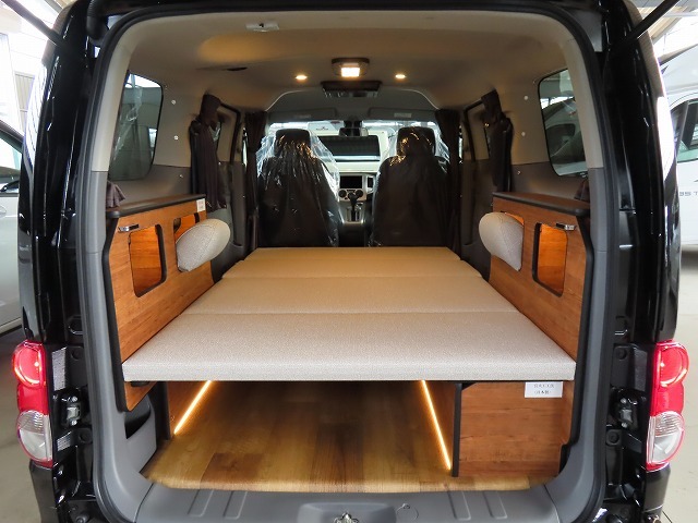 キャンピングカー バンコン NV200ﾊﾞﾈｯﾄFOCS　ﾙｿ　新車即納 