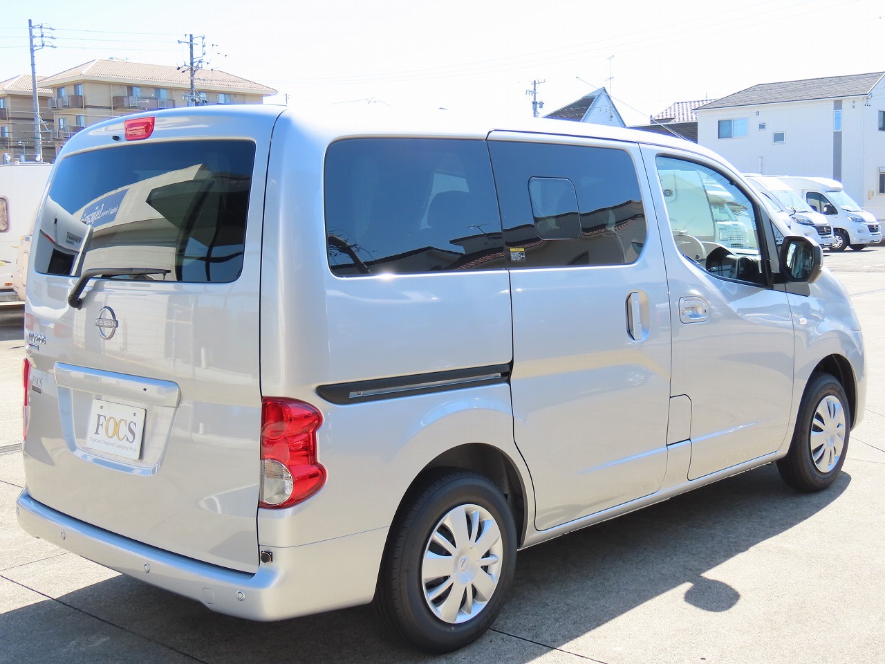 キャンピングカー バンコン NV200ﾊﾞﾈｯﾄ FOCS　Luz ﾙｿ 新車即納