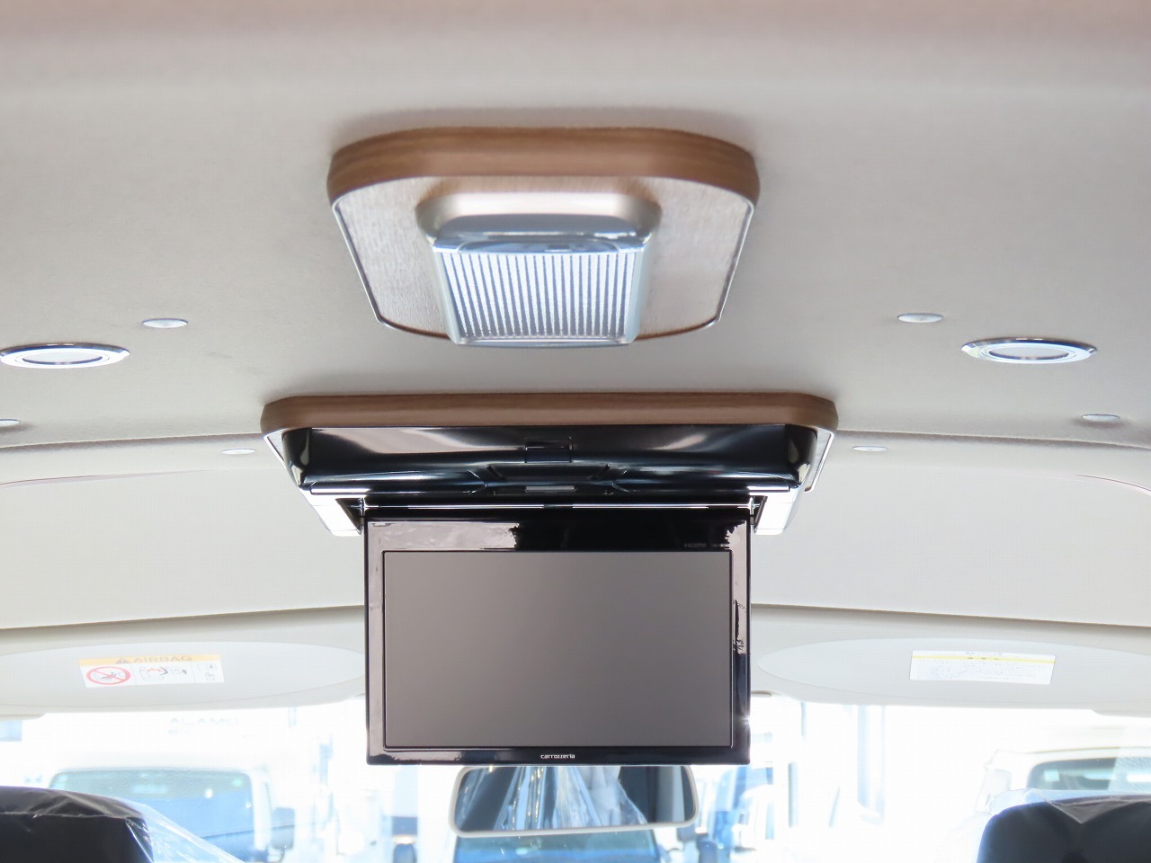 キャンピングカー バンコン NV200ﾊﾞﾈｯﾄ FOCS　Luz ﾙｿ 新車即納