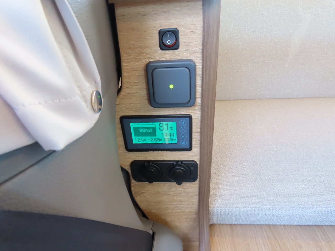 キャンピングカー バンコン NV200ﾊﾞﾈｯﾄ FOCS　Luz ﾙｿ 新車即納