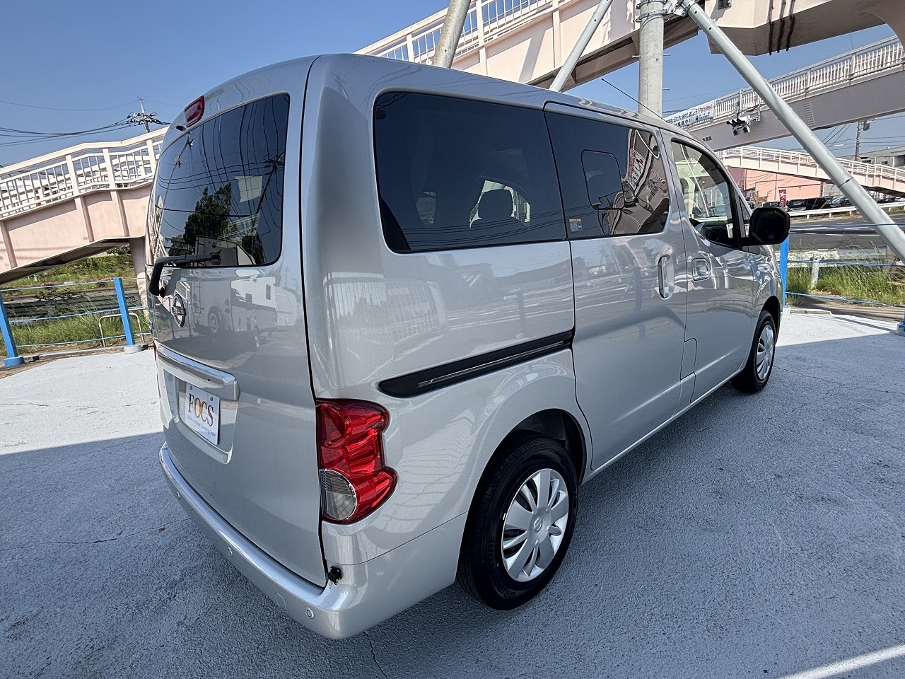 キャンピングカー バンコン NV200　ﾊﾞﾈｯﾄ　FOCS Luz ﾙｿ　新車即納車