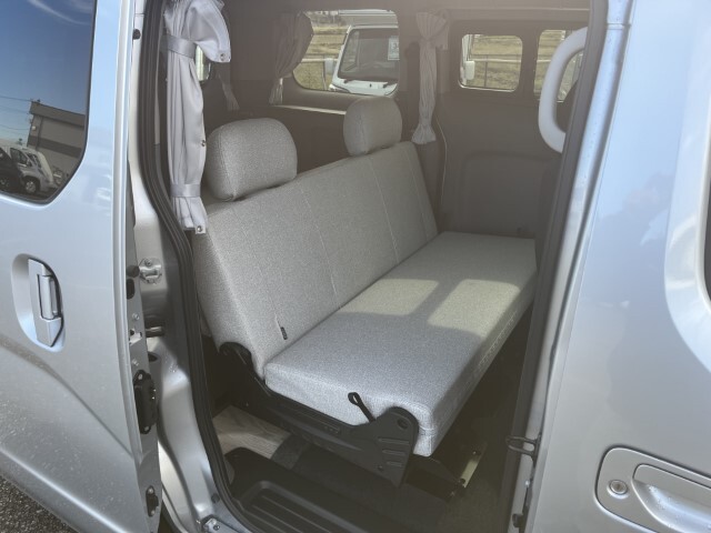 キャンピングカー バンコン NV200ﾊﾞﾈｯﾄ FOCS Luz ﾙｿ 新車即納