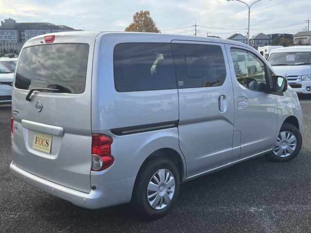 キャンピングカー バンコン NV200ﾊﾞﾈｯﾄ FOCS Luz ﾙｿ 新車即納