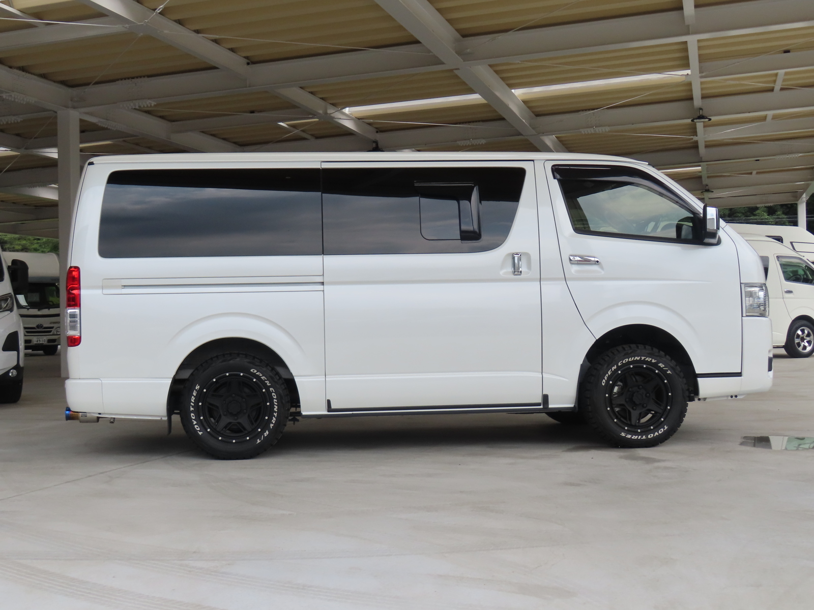 キャンピングカー バンコン ﾊｲｴｰｽ ﾄｲﾌｧｸﾄﾘｰ ｸﾞﾘｰﾝﾊﾞﾃﾞｨ 4WD